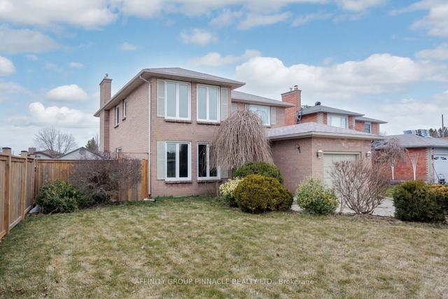 4 Found Ave, House detached with 4 bedrooms, 3 bathrooms and 3 parking in Kawartha Lakes ON | Image 1