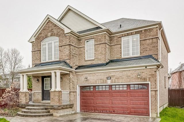 38 Vipond Rd, House detached with 4 bedrooms, 3 bathrooms and 4 parking in Whitby ON | Image 1
