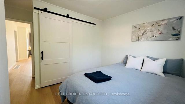 1245 Trafalgar St, House detached with 2 bedrooms, 2 bathrooms and 3 parking in London ON | Image 31