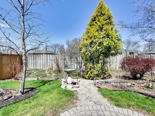 83 Mcbride Dr, House detached with 3 bedrooms, 2 bathrooms and 2 parking in St. Catharines ON | Image 15