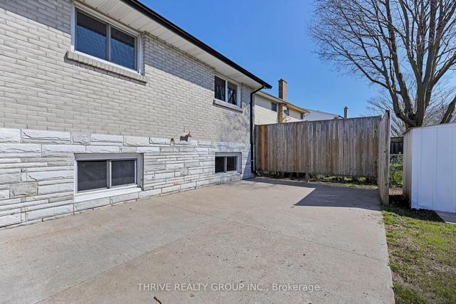 371 Admiral Dr, House detached with 3 bedrooms, 2 bathrooms and 2 parking in London ON | Image 26