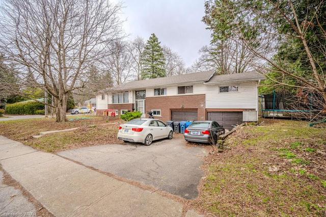 4 Cedar Street, House detached with 5 bedrooms, 2 bathrooms and 6 parking in Guelph ON | Image 14