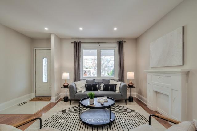 1 Eleanor Ave, House semidetached with 3 bedrooms, 2 bathrooms and 1 parking in Toronto ON | Image 40