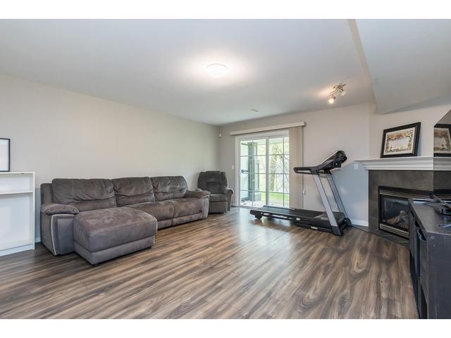 20 - 2088 Winfield Drive, House attached with 4 bedrooms, 4 bathrooms and 4 parking in Abbotsford BC | Image 21