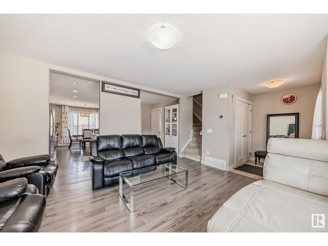 17070 38 St Nw Nw, House semidetached with 3 bedrooms, 2 bathrooms and null parking in Edmonton AB | Image 6
