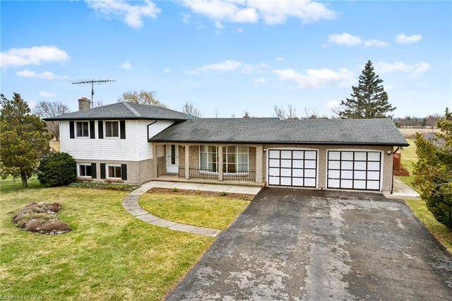 11241 Highway 3 Highway, House detached with 4 bedrooms, 1 bathrooms and 12 parking in Wainfleet ON | Image 1