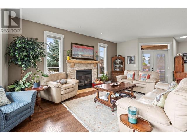 600 Nighthawk Avenue, House detached with 3 bedrooms, 2 bathrooms and 4 parking in Okanagan (Part) 1 BC | Image 9