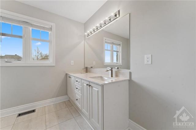 109 Hawkeswood Drive, Townhouse with 3 bedrooms, 3 bathrooms and 3 parking in Ottawa ON | Image 18