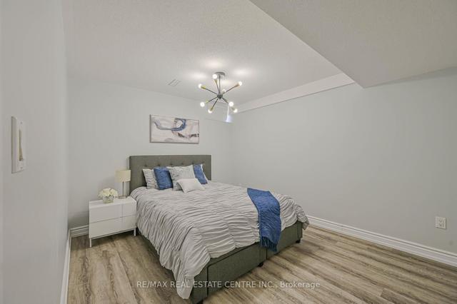 12 Nova Scotia Rd, House detached with 4 bedrooms, 5 bathrooms and 6 parking in Brampton ON | Image 33