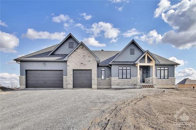 225 Trudeau Crescent, House detached with 4 bedrooms, 3 bathrooms and 10 parking in Russell ON | Image 1