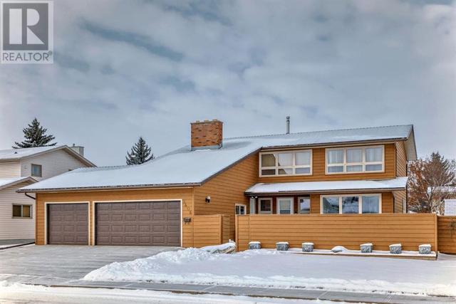 5408 60 Street, House detached with 4 bedrooms, 3 bathrooms and 3 parking in Ponoka AB | Image 1