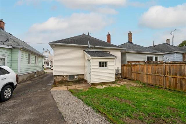 7 Jones Street, House detached with 2 bedrooms, 1 bathrooms and 1 parking in St. Catharines ON | Image 17