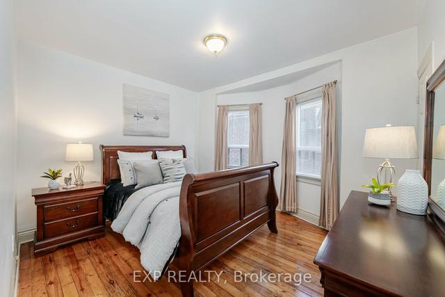 34 Manchester Ave, House semidetached with 3 bedrooms, 2 bathrooms and 1.5 parking in Toronto ON | Image 3