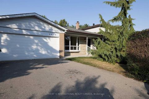 3315 Nadine Cres, House detached with 3 bedrooms, 2 bathrooms and 4 parking in Mississauga ON | Card Image