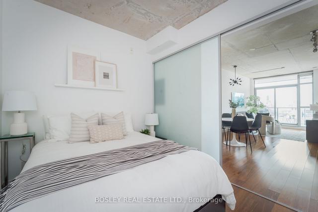 704 - 2 Gladstone Ave, Condo with 2 bedrooms, 1 bathrooms and 1 parking in Toronto ON | Image 22