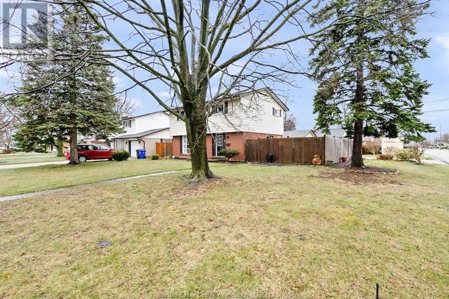 2805 Skyline Drive, House detached with 5 bedrooms, 2 bathrooms and null parking in Windsor ON | Image 29