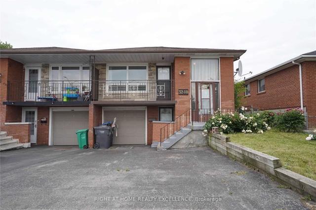 3240 Morning Star Dr, House semidetached with 3 bedrooms, 2 bathrooms and 5 parking in Mississauga ON | Image 1