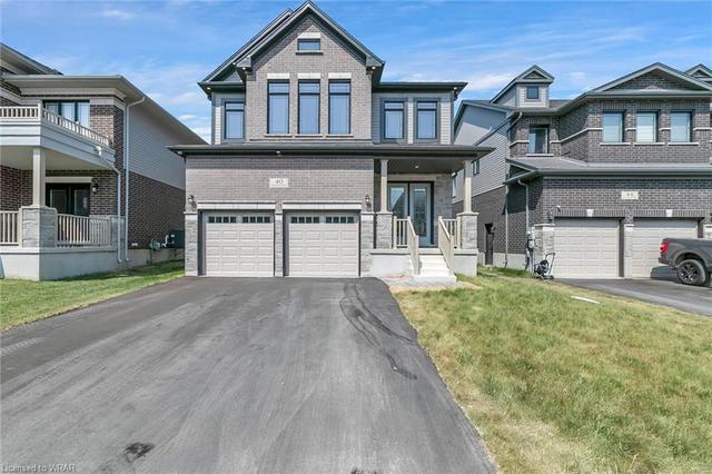 40 Macalister Boulevard, House detached with 4 bedrooms, 3 bathrooms and 4 parking in Guelph ON | Image 1