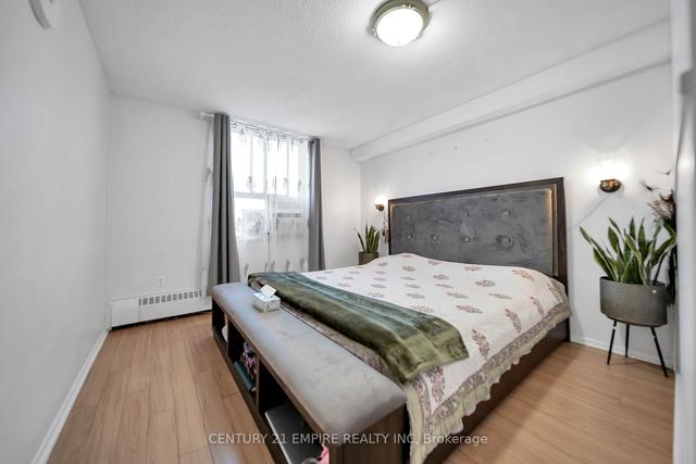 305 - 270 Palmdale Dr, Condo with 2 bedrooms, 1 bathrooms and 1 parking in Toronto ON | Image 13