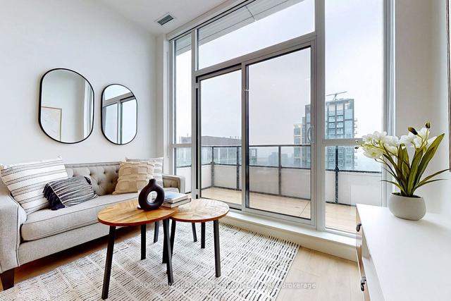 ph5108 - 38 Widmer St, Condo with 2 bedrooms, 1 bathrooms and 0 parking in Toronto ON | Image 7
