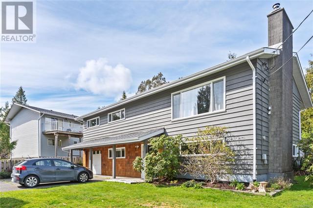 219 Marine Dr, House detached with 5 bedrooms, 3 bathrooms and 4 parking in Ucluelet BC | Image 35