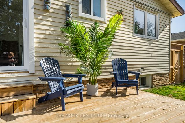 233 Mary St W, House detached with 3 bedrooms, 2 bathrooms and 3 parking in Kawartha Lakes ON | Image 27