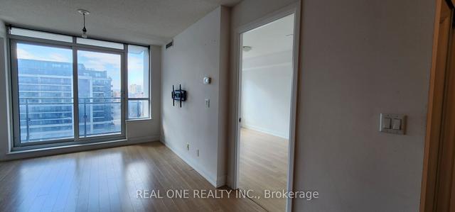 922 - 372 Highway 7, Condo with 1 bedrooms, 1 bathrooms and 2 parking in Richmond Hill ON | Image 18