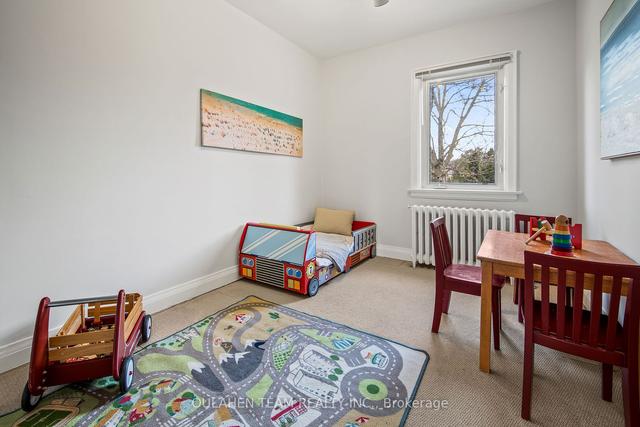 526 Broadway Ave, House semidetached with 3 bedrooms, 2 bathrooms and 1 parking in Toronto ON | Image 9