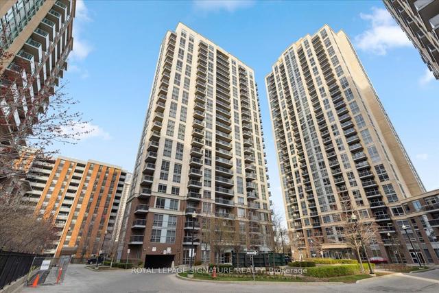 2106 - 5 Michael Power Pl, Condo with 1 bedrooms, 1 bathrooms and 1 parking in Toronto ON | Image 1