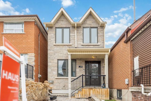 141 Christie St, House detached with 3 bedrooms, 6 bathrooms and 1 parking in Toronto ON | Image 1