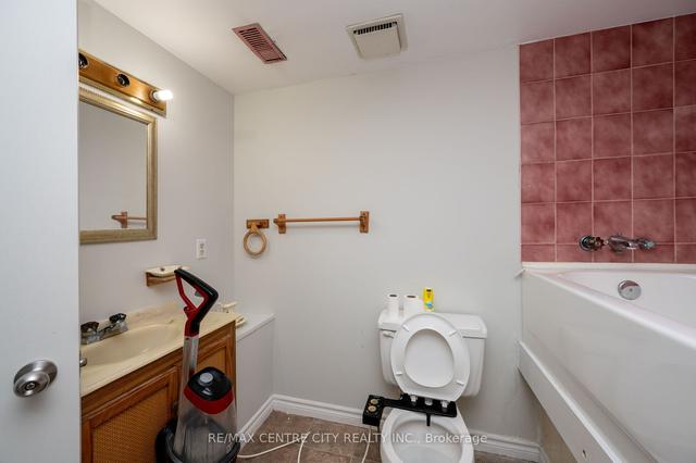 10 Locust Cres, House detached with 3 bedrooms, 2 bathrooms and 3 parking in London ON | Image 17