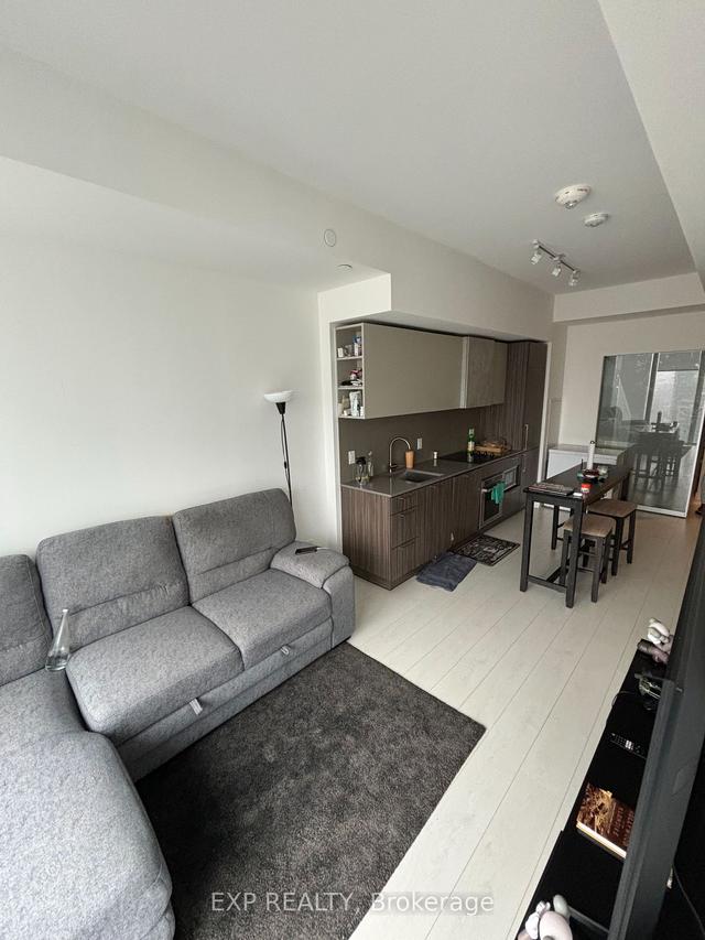 2310 - 19 Western Battery Rd, Condo with 2 bedrooms, 2 bathrooms and 0 parking in Toronto ON | Image 9