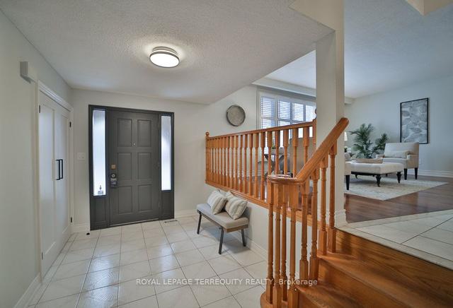 16 Mansfield Cres, House detached with 3 bedrooms, 4 bathrooms and 3 parking in Whitby ON | Image 23