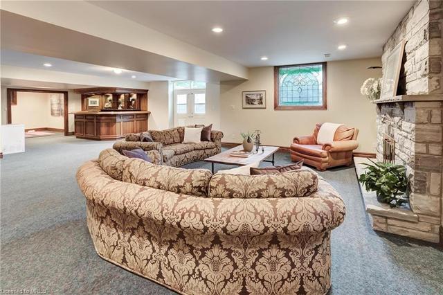 1301 Lindburgh Court, House detached with 7 bedrooms, 4 bathrooms and 8 parking in Mississauga ON | Image 17