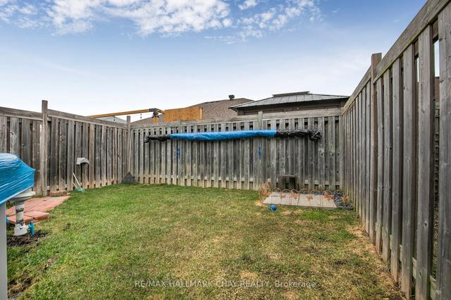 47 Michael Cres, House attached with 3 bedrooms, 3 bathrooms and 3 parking in Barrie ON | Image 27