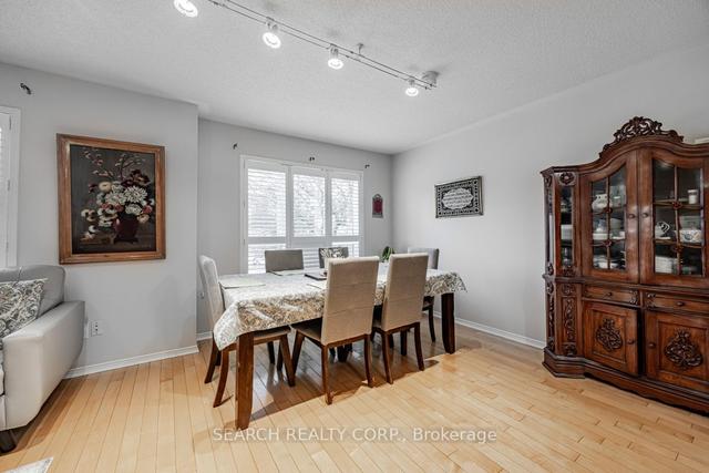 237 - 83 Mondeo Dr, Townhouse with 3 bedrooms, 4 bathrooms and 2 parking in Toronto ON | Image 2