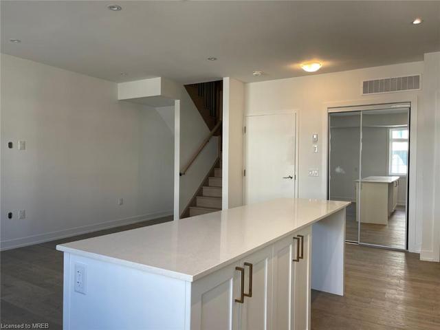 221 - 1070 Douglas Mccurdy Common, House attached with 3 bedrooms, 2 bathrooms and 2 parking in Mississauga ON | Image 23