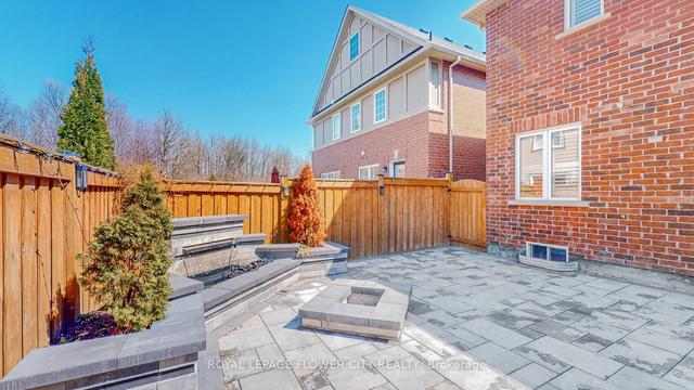 60 Locomotive Cres, House detached with 4 bedrooms, 4 bathrooms and 6 parking in Brampton ON | Image 26