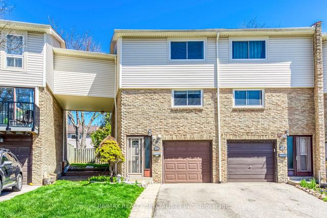 24 - 7251 Copenhagen Rd W, Townhouse with 3 bedrooms, 2 bathrooms and 2 parking in Mississauga ON | Image 1