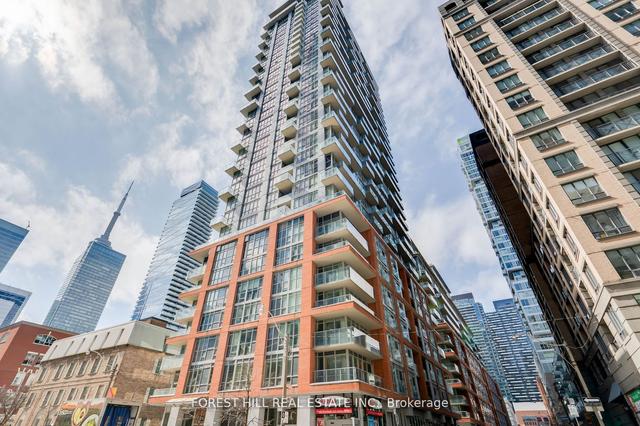 2607 - 126 Simcoe St, Condo with 2 bedrooms, 1 bathrooms and 0 parking in Toronto ON | Image 1