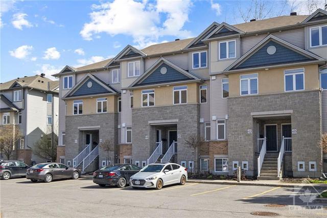 1080 Redtail Private, House attached with 2 bedrooms, 2 bathrooms and 1 parking in Ottawa ON | Image 1