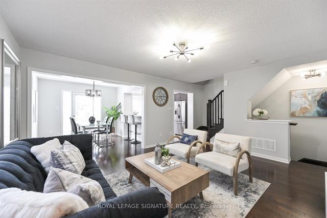 884 Brassard Circ, House attached with 2 bedrooms, 2 bathrooms and 3 parking in Milton ON | Image 3