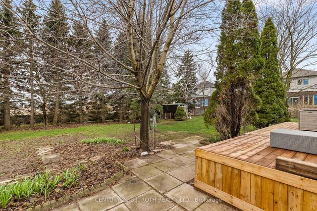 581 Mapleview Dr E, House detached with 2 bedrooms, 1 bathrooms and 7 parking in Barrie ON | Image 11