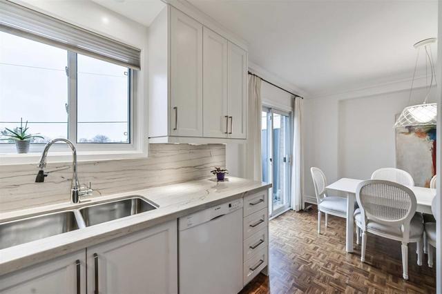 4 Lilac Ave, House semidetached with 2 bedrooms, 2 bathrooms and 2 parking in Toronto ON | Image 27