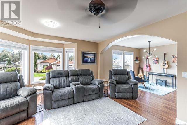 3960 Excalibur St, House other with 2 bedrooms, 2 bathrooms and 2 parking in Nanaimo BC | Image 30