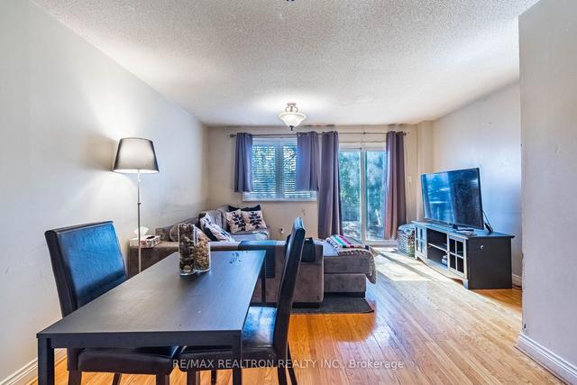 608a Northcliffe Blvd, House detached with 3 bedrooms, 2 bathrooms and 3 parking in Toronto ON | Image 6