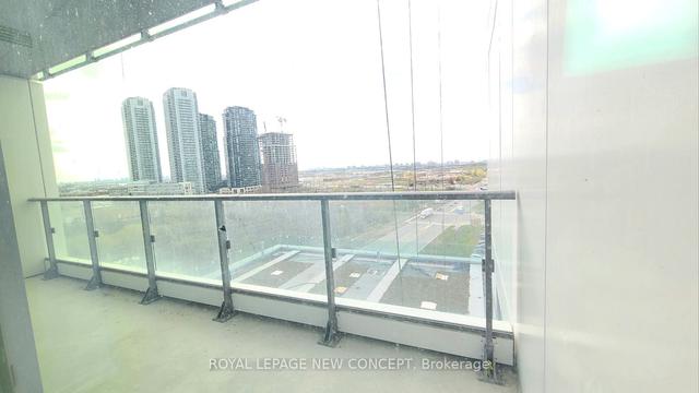 901 - 7890 Jane St, Condo with 1 bedrooms, 1 bathrooms and 0 parking in Vaughan ON | Image 2