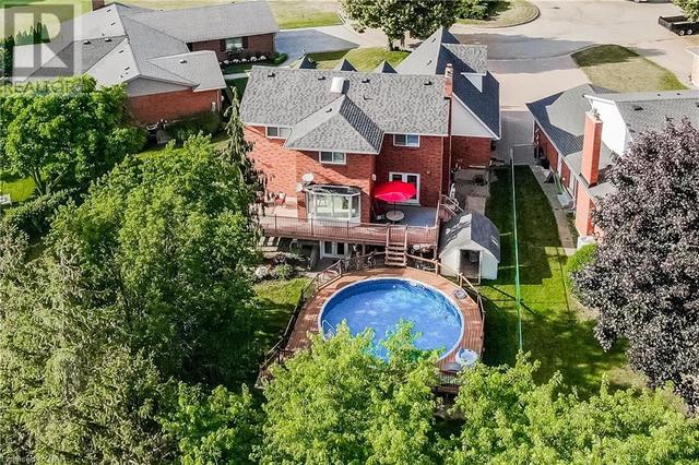 18 Boese Court, House detached with 5 bedrooms, 3 bathrooms and 4 parking in St. Catharines ON | Image 47
