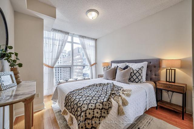 1710 - 21 Carlton St, Condo with 2 bedrooms, 2 bathrooms and 1 parking in Toronto ON | Image 5