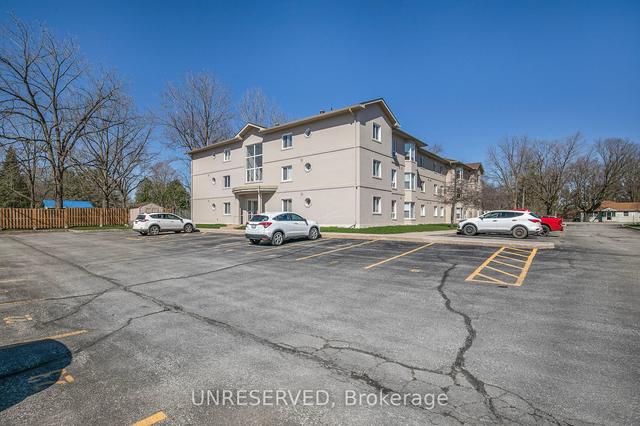 303 - 107 Bond St, Condo with 2 bedrooms, 2 bathrooms and 1 parking in Orillia ON | Image 12